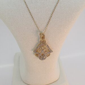 سنسلة الخميسة مرصعة بالحجر من الذهب عيار 18k