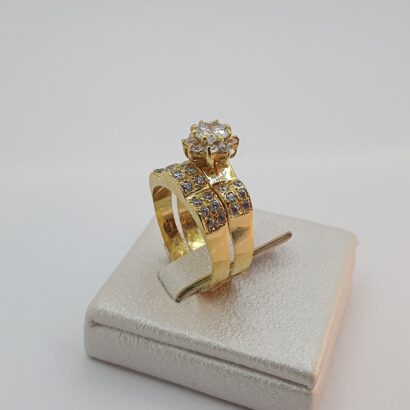 خاتم خطوبة من الذهب عيار 18k