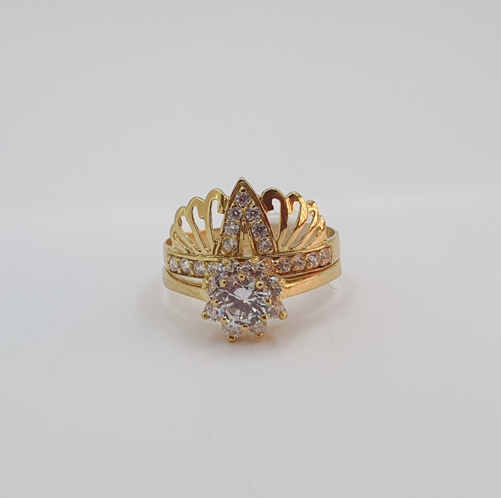 خاتم خطوبة من الذهب عيار 18k