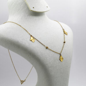 قلادة الخريشات من الذهب عيار 18قيراط