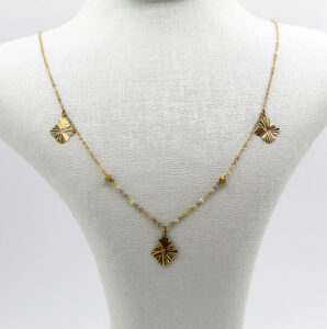 قلادة الخريشات من الذهب عيار 18قيراط