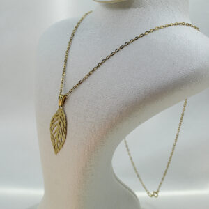 سنسلة لَوْريقة من الذهب عيار 18k