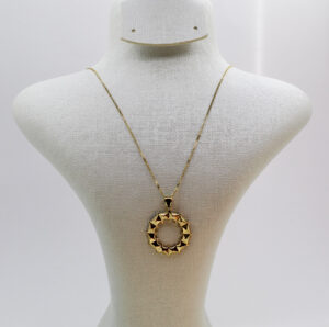 سنسلة الكلاش من الذهب عيار 18k