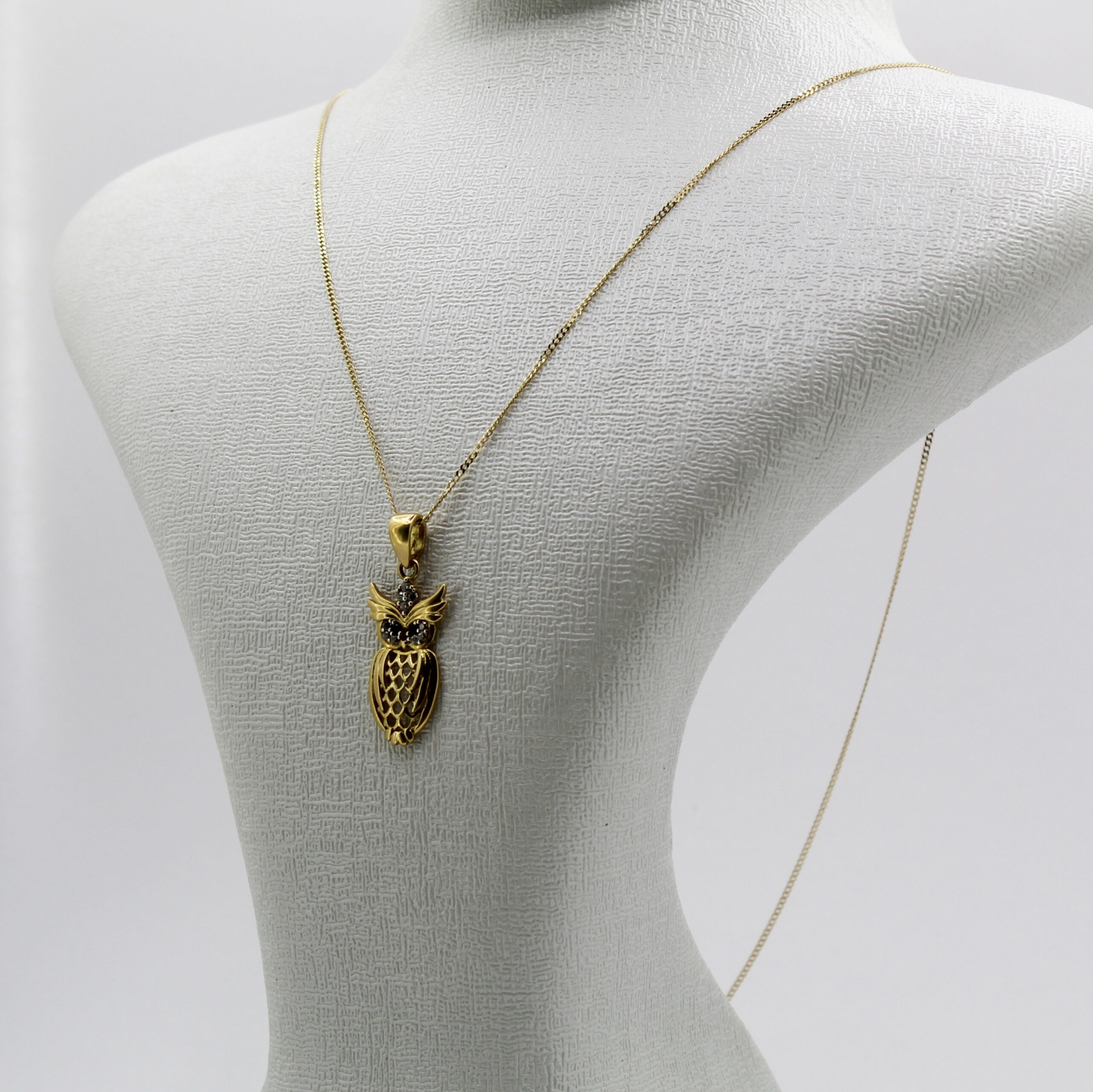 سنسلة البومة من الذهب عيار 18k