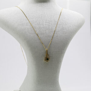 سنسلة المارغريت من الذهب عيار 18k