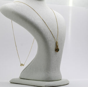 سنسلة المارغريت من الذهب عيار 18k