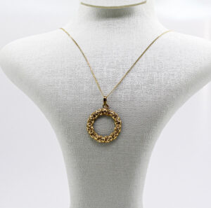 سنسلة دق الإبرة من الذهب عيار 18k