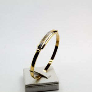 براسلي فخم من الذهب عيار 18K