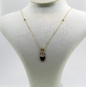 قلادة labubu من الذهب عيار 18قيراط