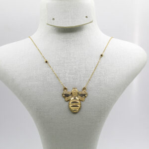 قلادة النحلة من الذهب عيار 18قيراط
