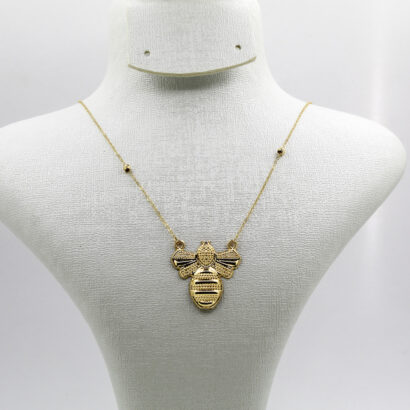 قلادة النحلة من الذهب عيار 18قيراط