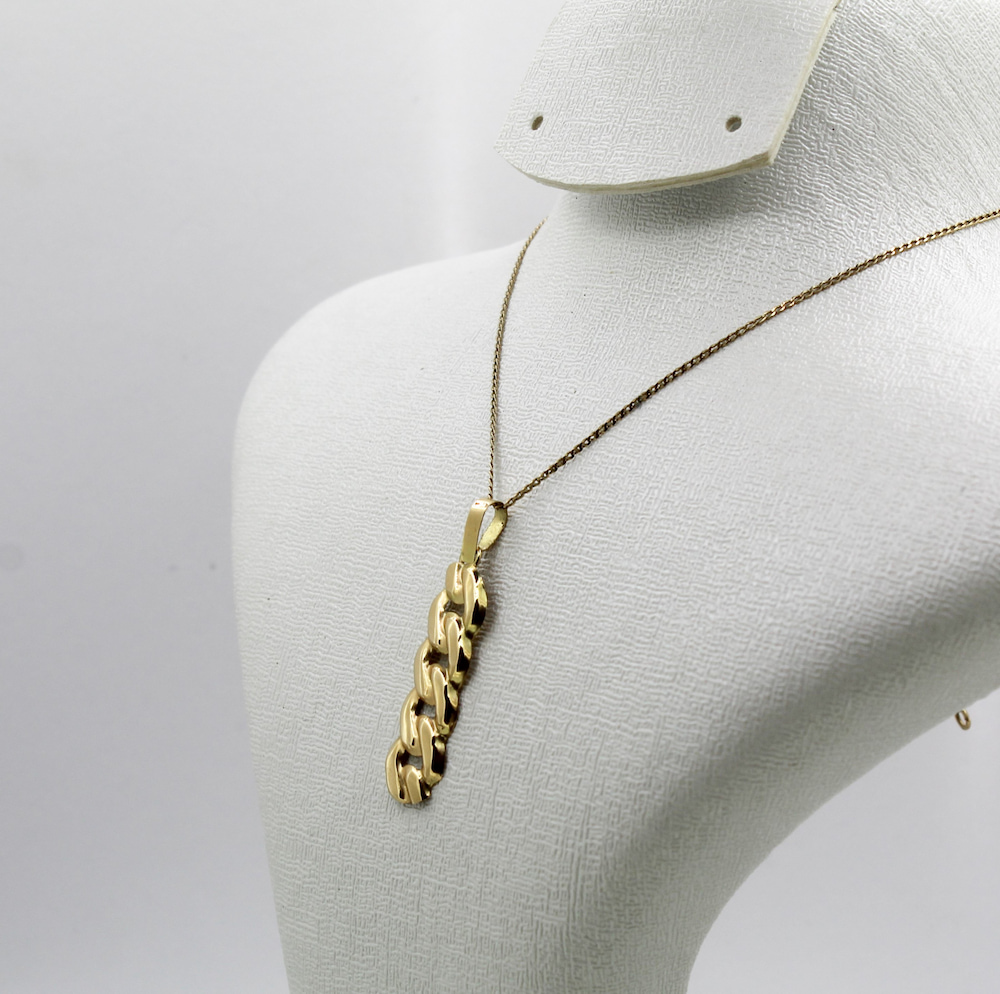 قلادة الكورميط من الذهب عيار 18قيراط