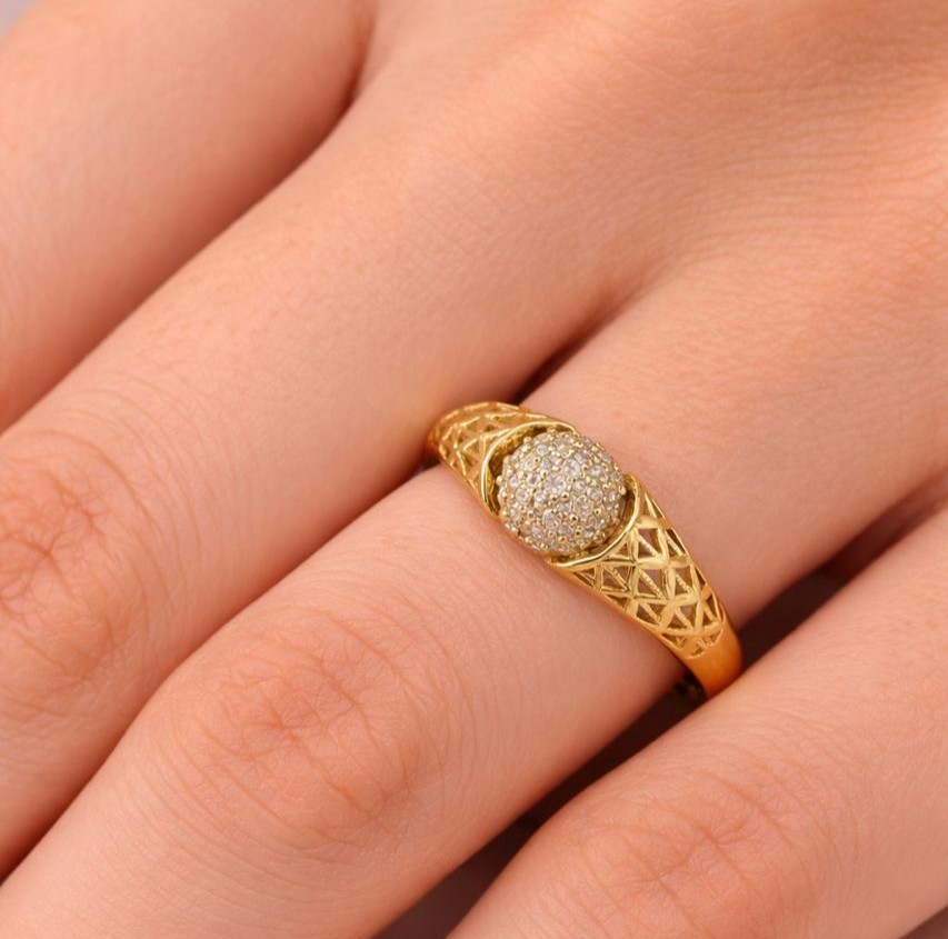 خاتم من الذهب - الصورة 3